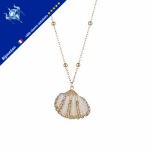 Collier coquillage saint jacques